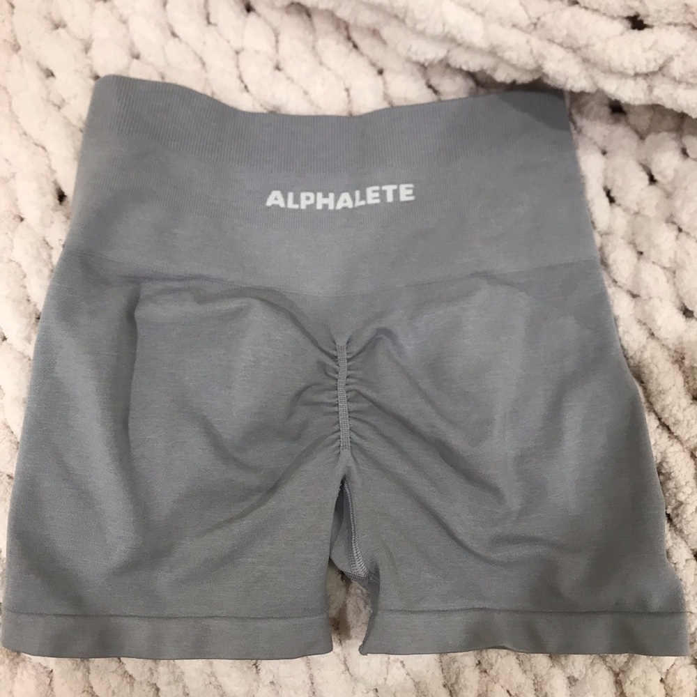 Alphalete amplify shorts